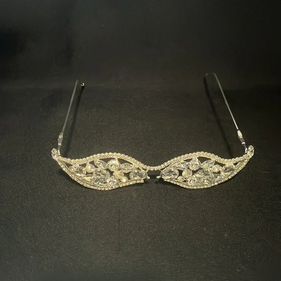 MASQUERADE GLASSES W/FREE CASE ✨✨✨ - Picture 7 of 9